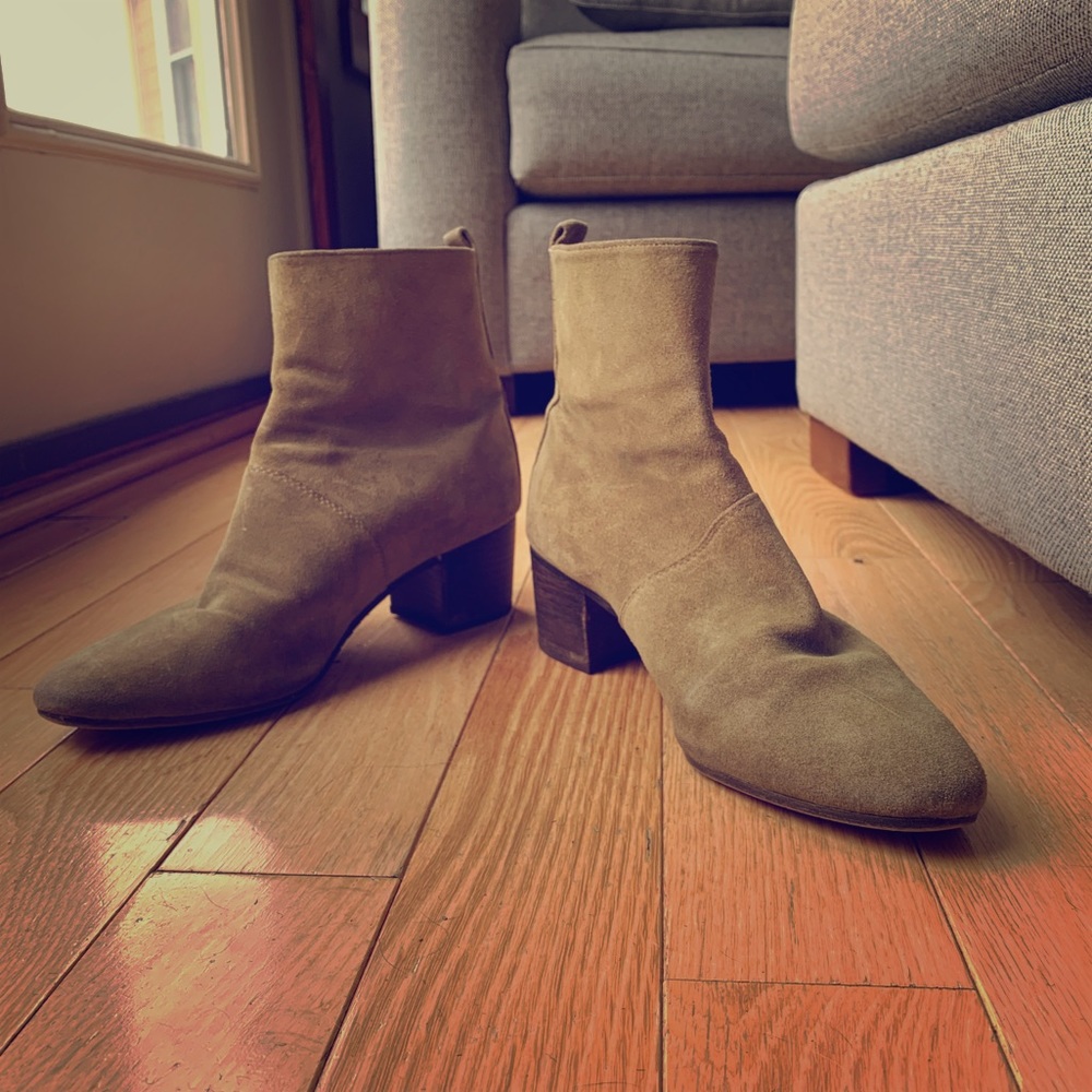 Banana Republic Tan Suede Booties 9.5